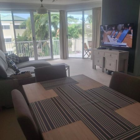 On The Beach Apartments Тринити Бич Экстерьер фото