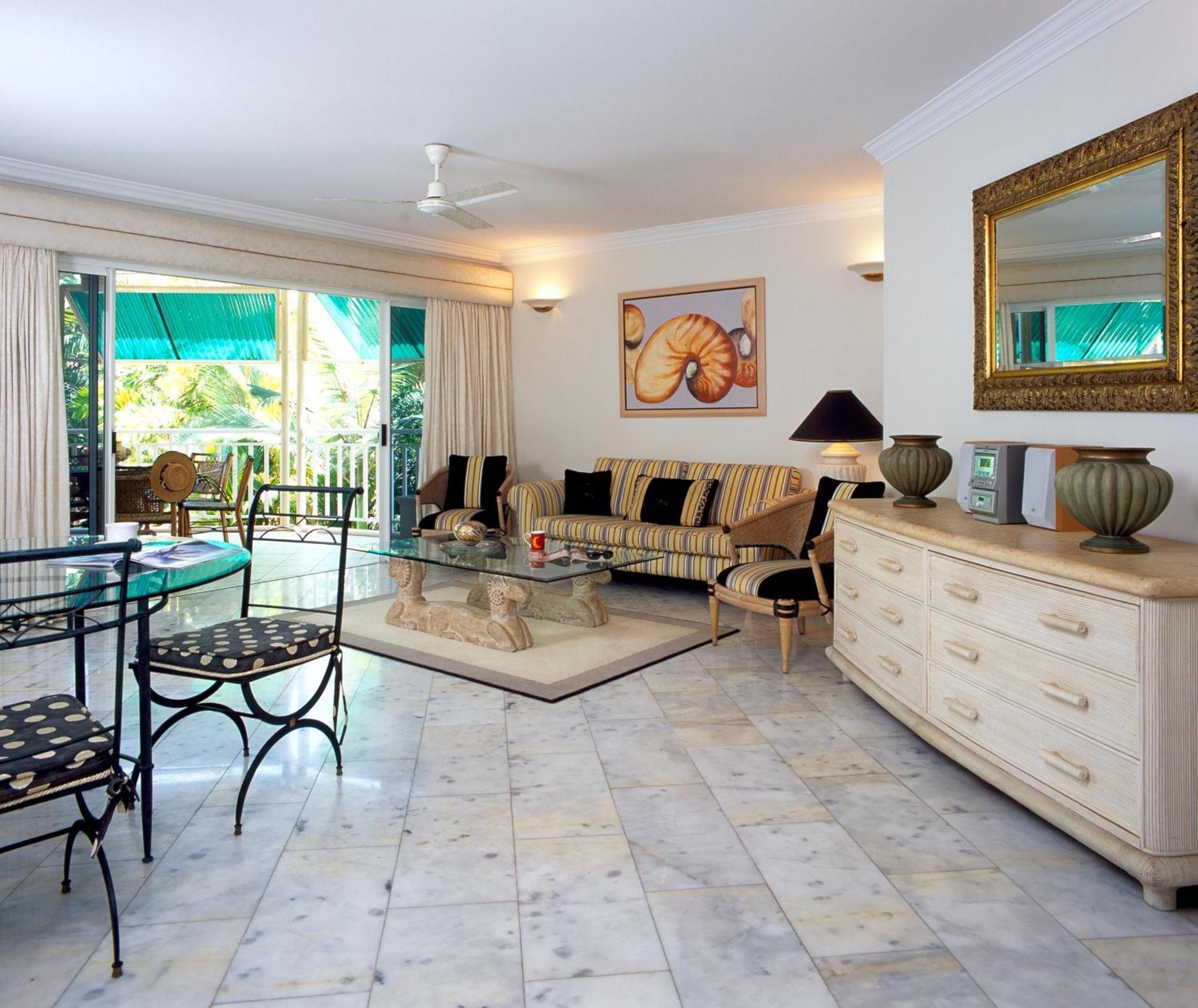 On The Beach Apartments Тринити Бич Номер фото